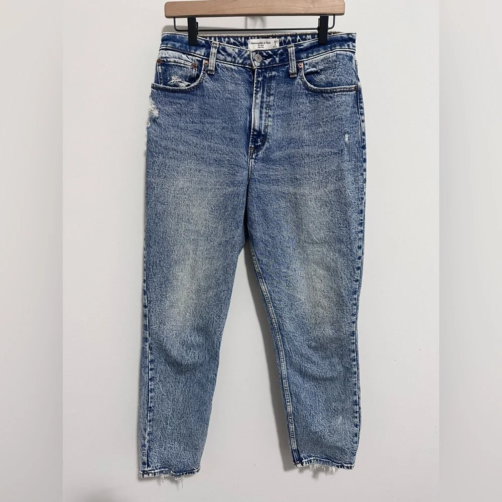 Abercrombie & Fitch The Mom High Rise Jean Long Curve Love